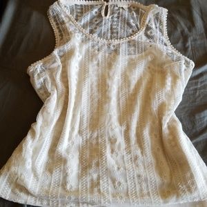 Sleeveless ivory lace top